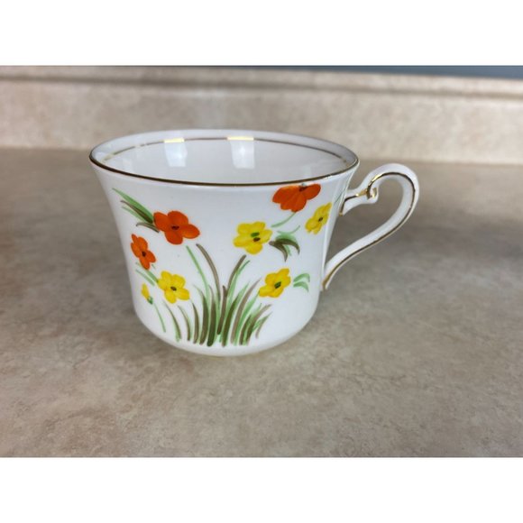 Phoenix Bone China England Painted Flowers Tea Cup And Saucer Set - Picture 5 of 10